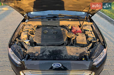 Седан Ford Fusion 2014 в 