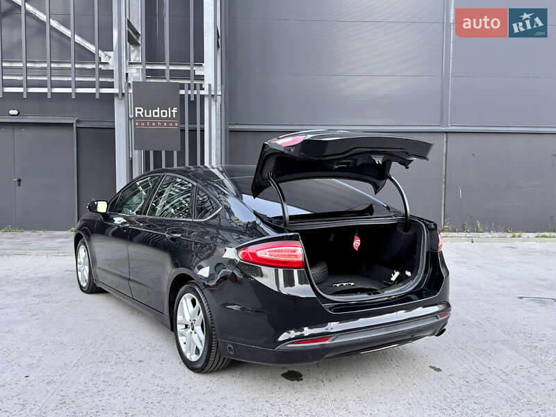 Седан Ford Fusion 2014 в Києві