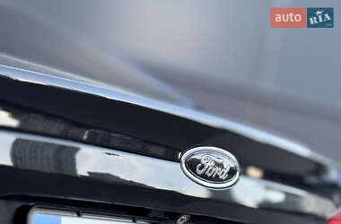 Седан Ford Fusion 2014 в 