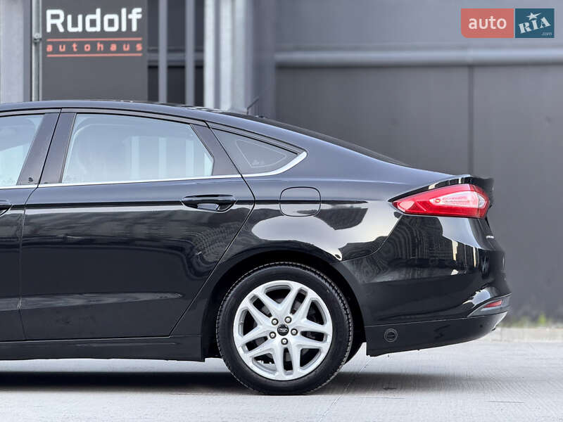Седан Ford Fusion 2014 в Києві
