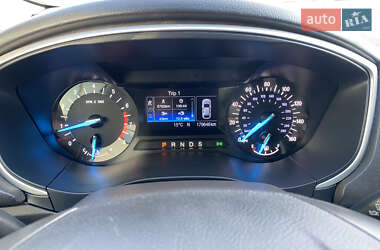 Седан Ford Fusion 2014 в 