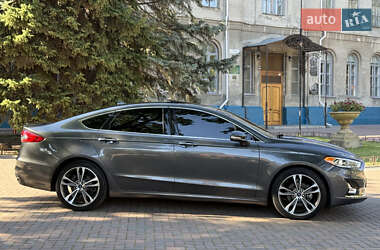 Седан Ford Fusion 2020 в 