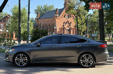Седан Ford Fusion 2020 в 