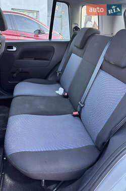 Хетчбек Ford Fusion 2010 в 