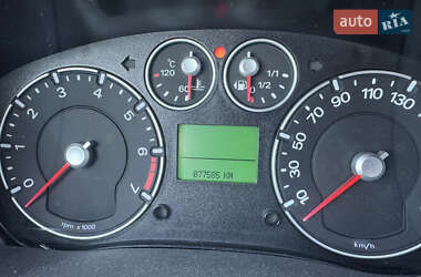 Хетчбек Ford Fusion 2010 в 