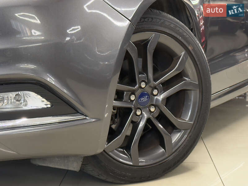 Седан Ford Fusion 2017 в Миколаєві