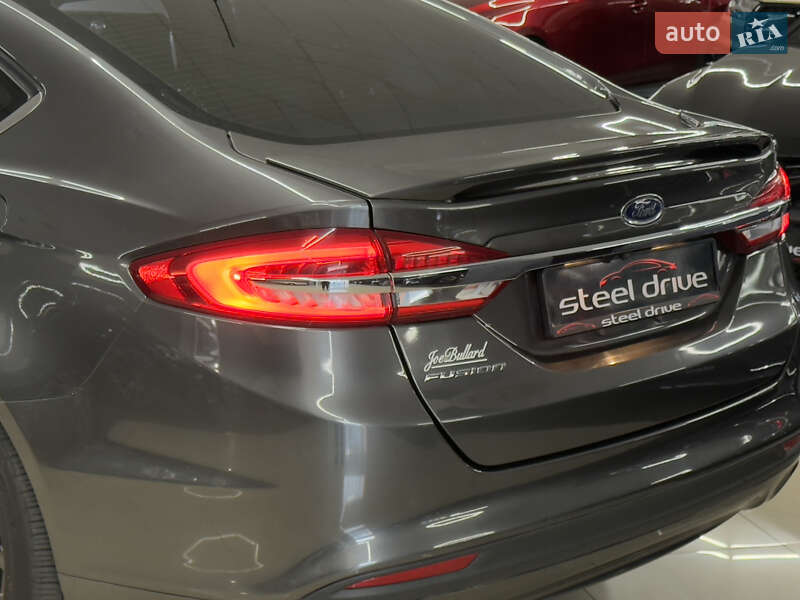 Седан Ford Fusion 2017 в Миколаєві