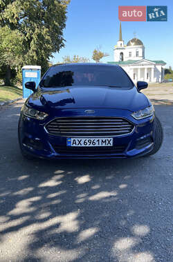 Седан Ford Fusion 2012 в Чугуєві