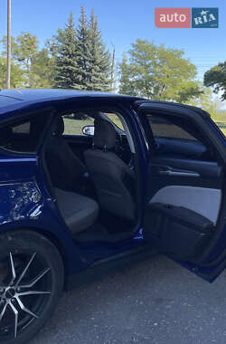 Седан Ford Fusion 2012 в 