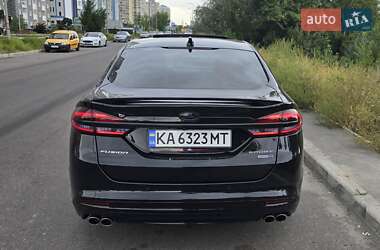 Седан Ford Fusion 2017 в 