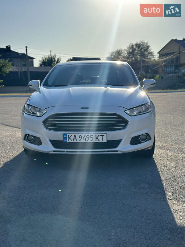 Седан Ford Fusion 2014 в Киеве фото 2 Седан Ford Fusion 2014 в Киеве