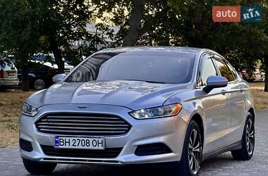 Седан Ford Fusion 2013 в 