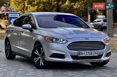 Седан Ford Fusion 2013 в 