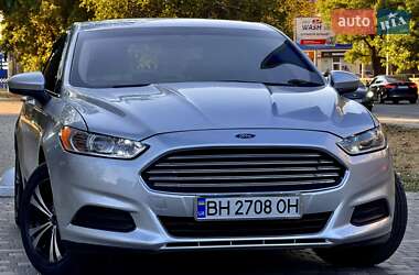 Седан Ford Fusion 2013 в 