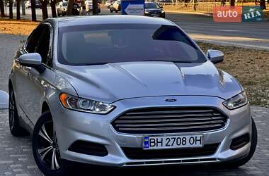 Седан Ford Fusion 2013 в 