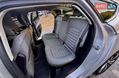 Седан Ford Fusion 2013 в 