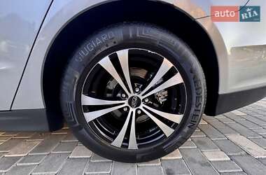 Седан Ford Fusion 2013 в 