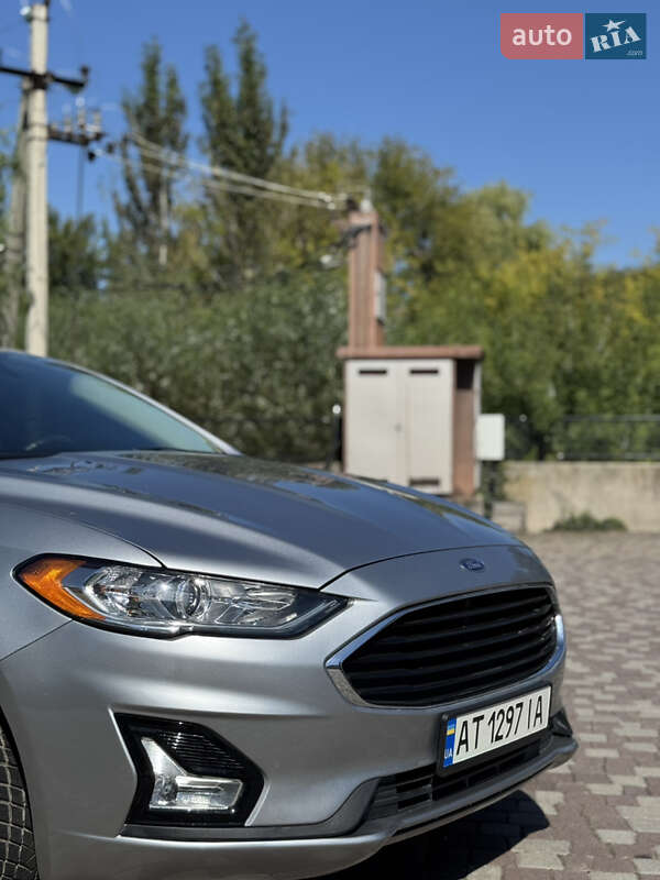 Седан Ford Fusion 2020 в Івано-Франківську