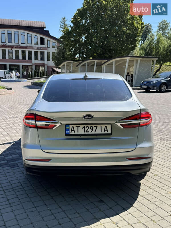 Седан Ford Fusion 2020 в Івано-Франківську