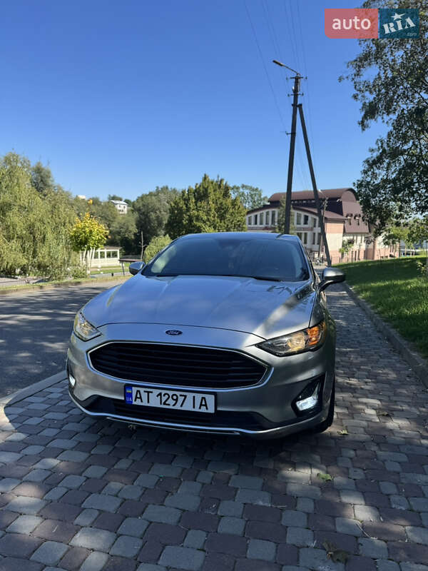 Седан Ford Fusion 2020 в Івано-Франківську