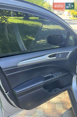 Седан Ford Fusion 2020 в 