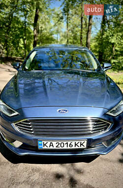 Седан Ford Fusion 2018 в 