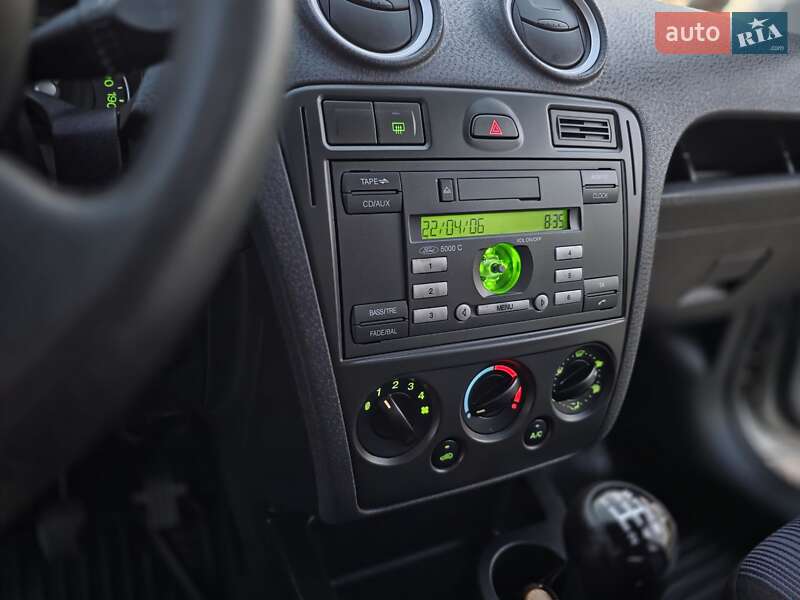 Хэтчбек Ford Fusion 2006 в Луцке фото 30 Хэтчбек Ford Fusion 2006 в Луцке