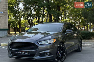 Седан Ford Fusion 2015 в Миколаєві