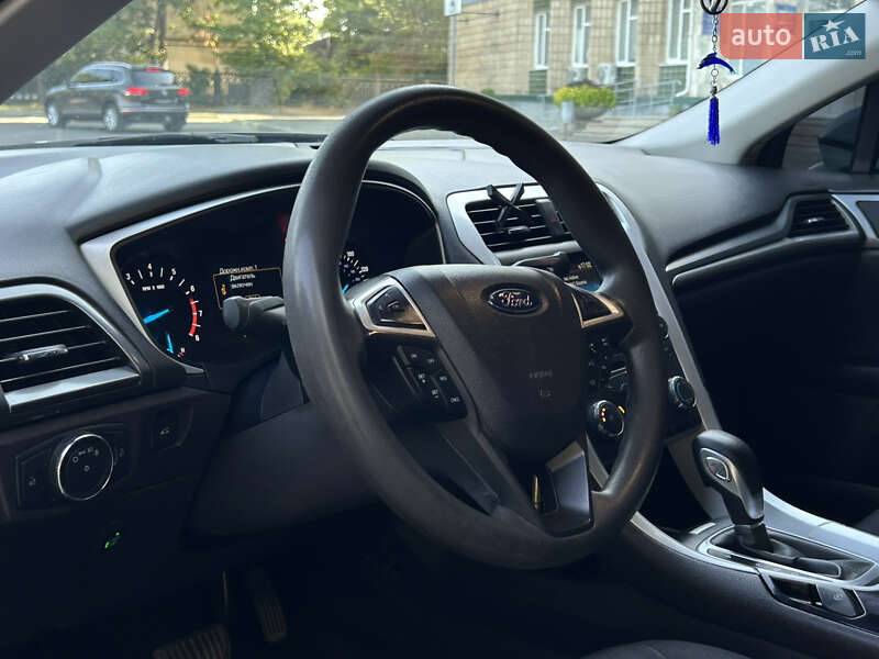 Седан Ford Fusion 2015 в Николаеве фото 10 Седан Ford Fusion 2015 в Николаеве