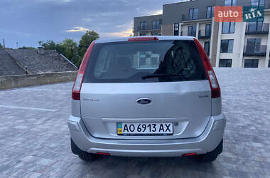 Хэтчбек Ford Fusion 2010 в 