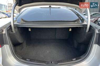 Седан Ford Fusion 2014 в 