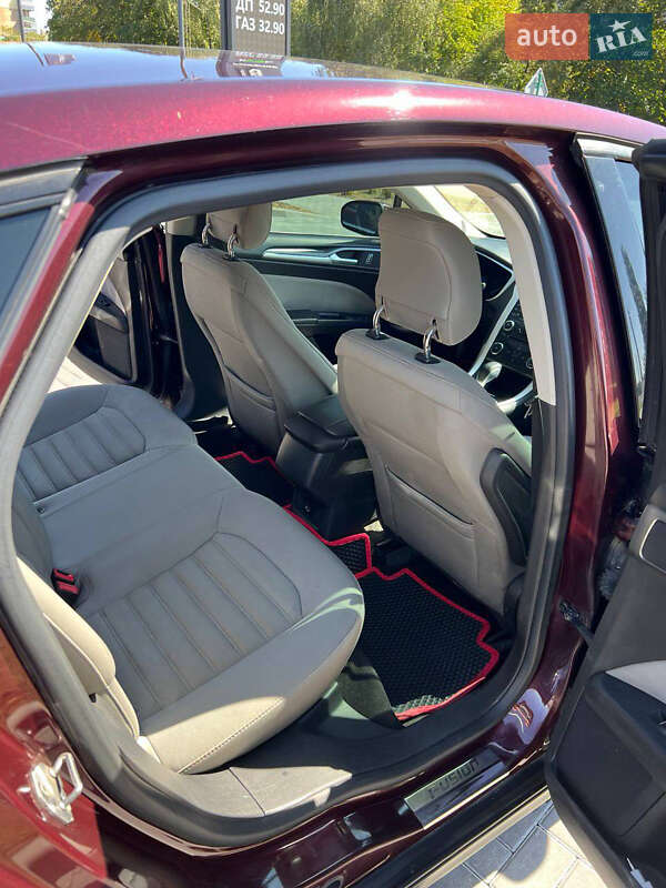 Седан Ford Fusion 2012 в Каменец-Подольском