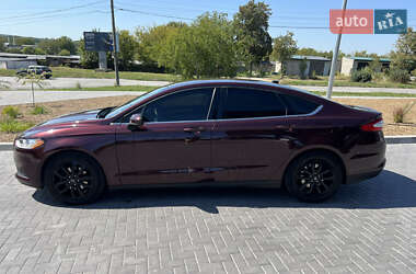 Седан Ford Fusion 2012 в 