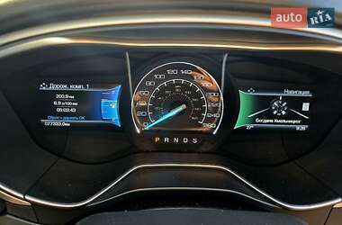 Седан Ford Fusion 2015 в 