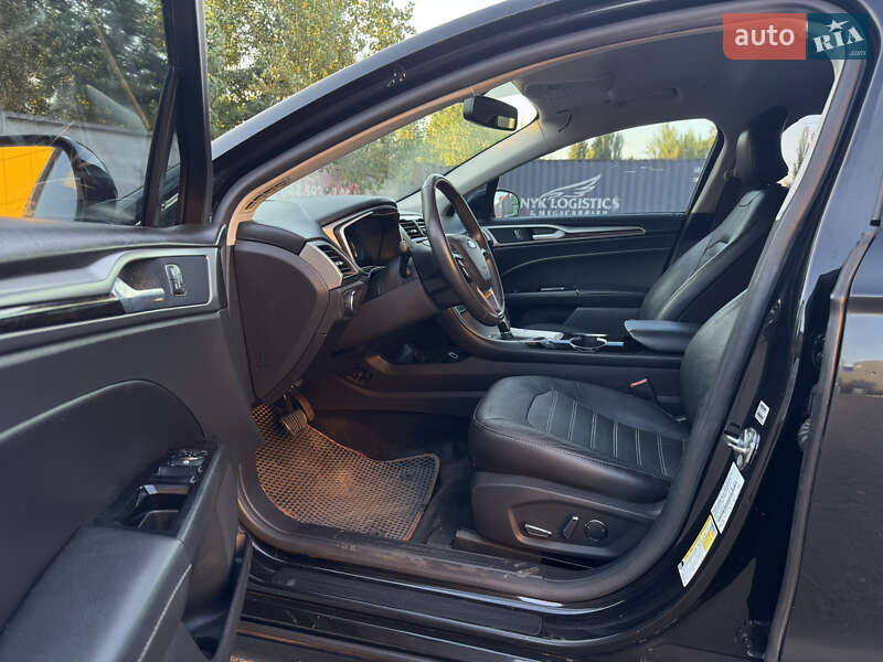 Седан Ford Fusion 2015 в Києві