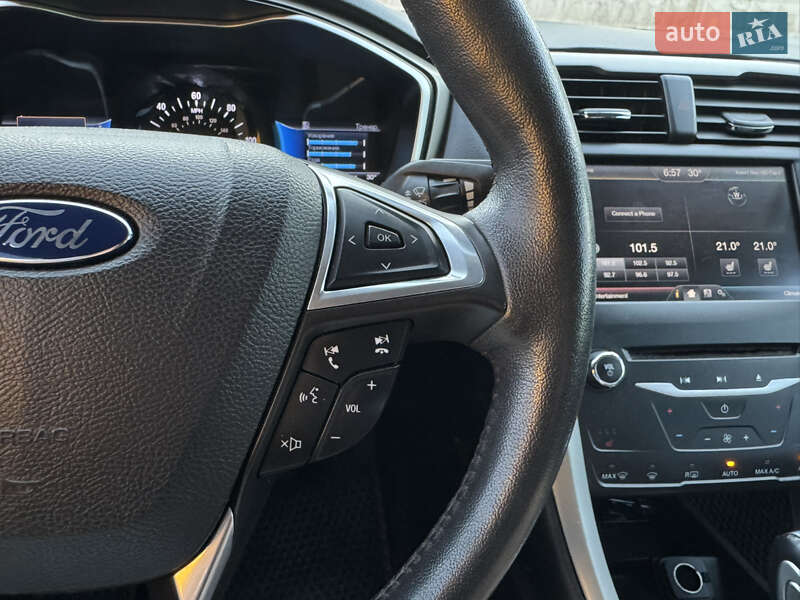 Седан Ford Fusion 2015 в Києві
