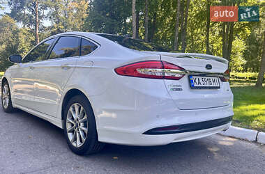 Седан Ford Fusion 2017 в 