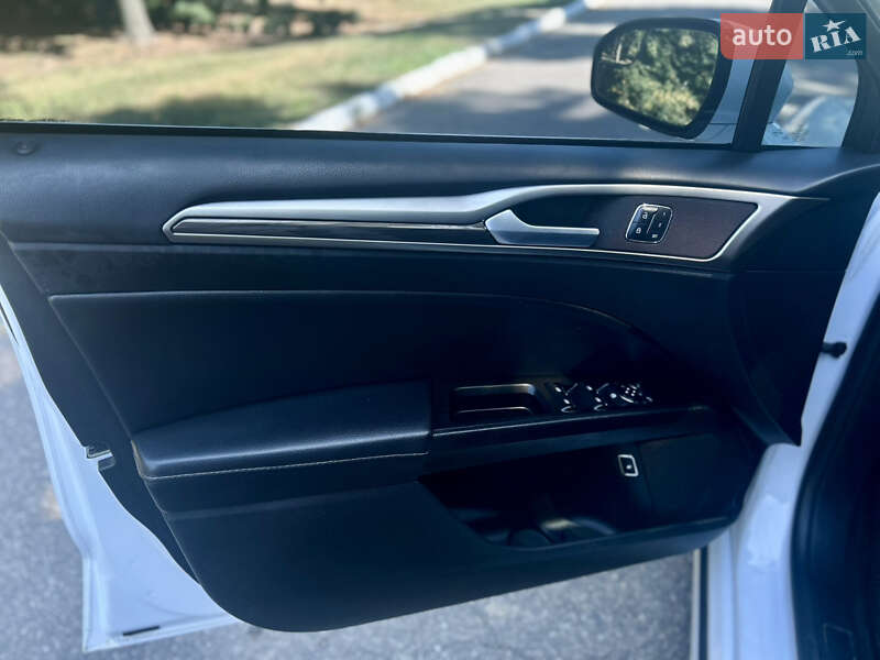 Седан Ford Fusion 2017 в Киеве