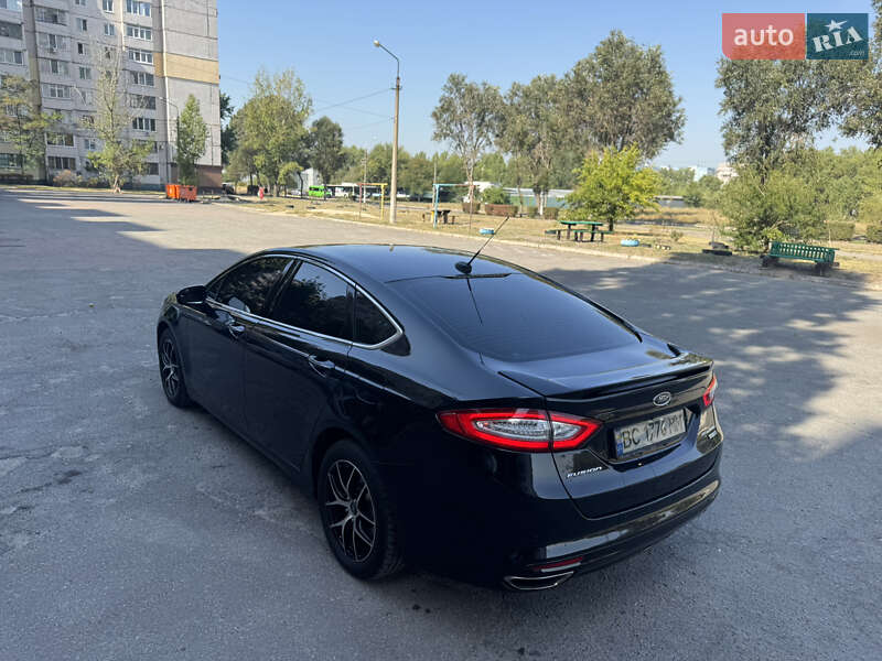 Седан Ford Fusion 2013 в Каменском