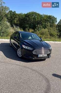 Седан Ford Fusion 2014 в 