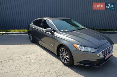 Седан Ford Fusion 2017 в 