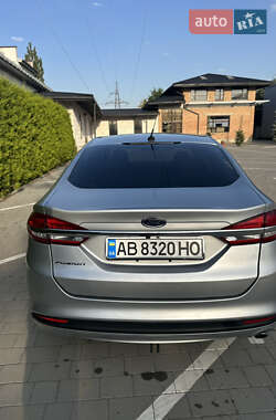 Седан Ford Fusion 2018 в 