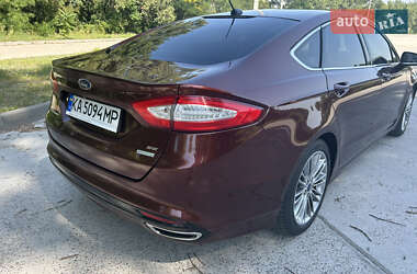 Седан Ford Fusion 2015 в 
