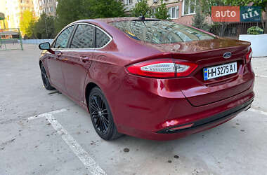 Седан Ford Fusion 2016 в 