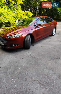 Седан Ford Fusion 2014 в 