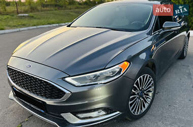 Седан Ford Fusion 2017 в 