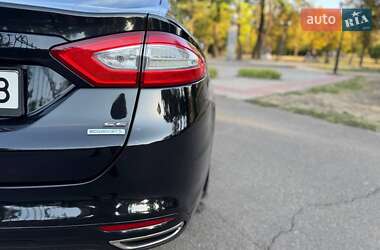 Седан Ford Fusion 2014 в 
