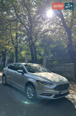 Седан Ford Fusion 2018 в 