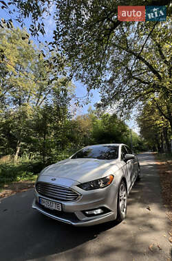 Седан Ford Fusion 2018 в 