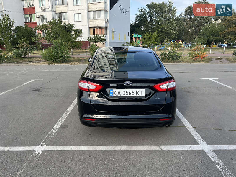 Седан Ford Fusion 2015 в Києві